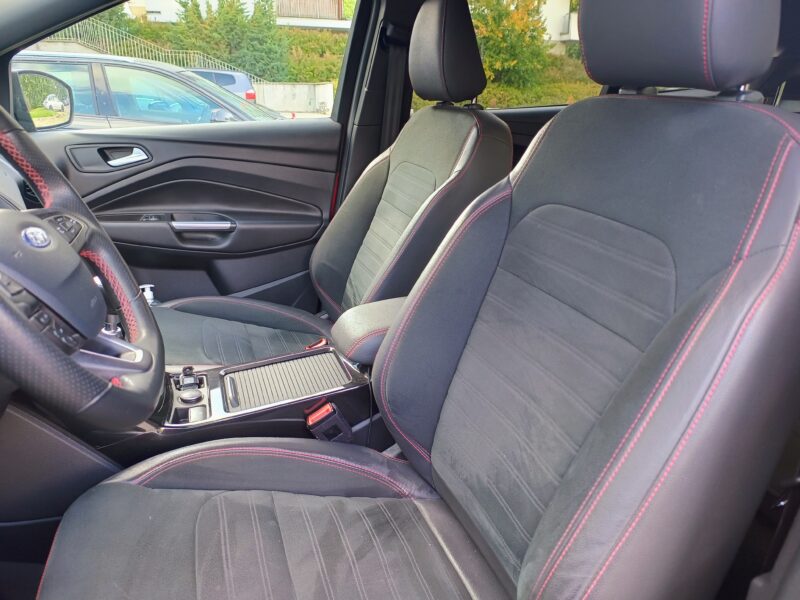 Ford Kuga 2019 r. 150 Km, 1498 cm3, benzyna, manualna, stan idealny