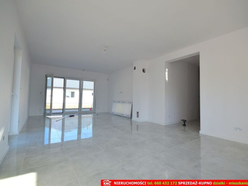 Nowiutki dom (X.2024) stan deweloperski blisko Lna