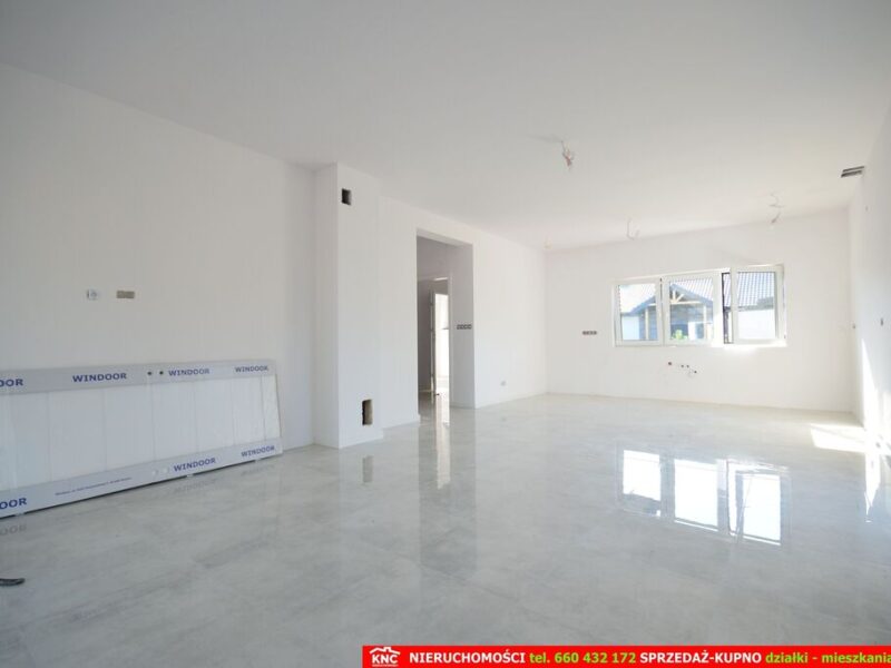 Nowiutki dom (X.2024) stan deweloperski blisko Lna