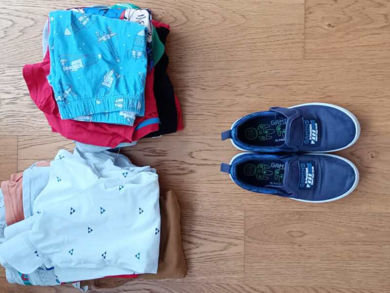 Paczka ubrań dla chłopca rozmiar 104 -110 cm ponad 20 sztuk