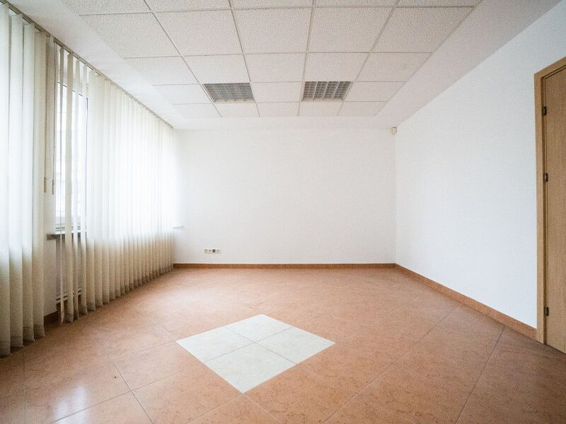 Biuro 24 m2. Opłaty w cenie.