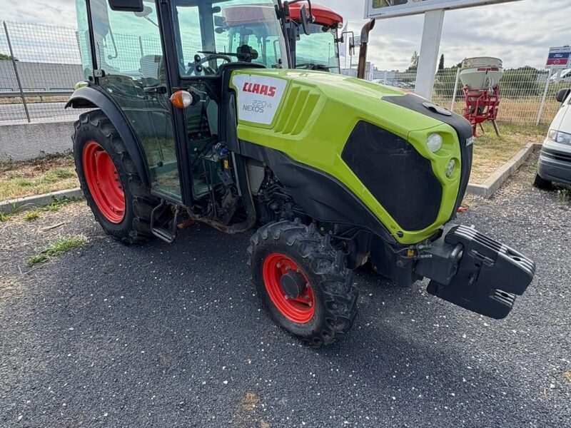 Claas Nexos 220VL