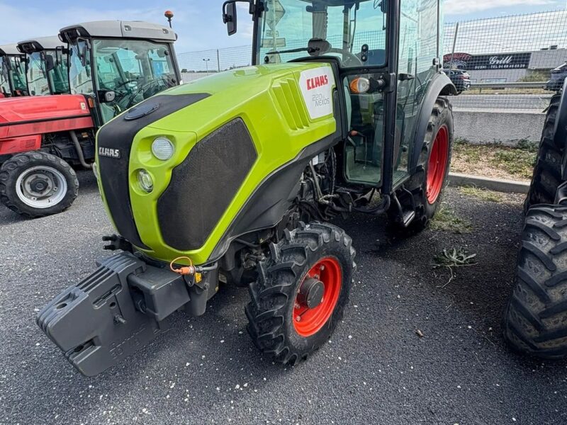 Claas Nexos 220VL
