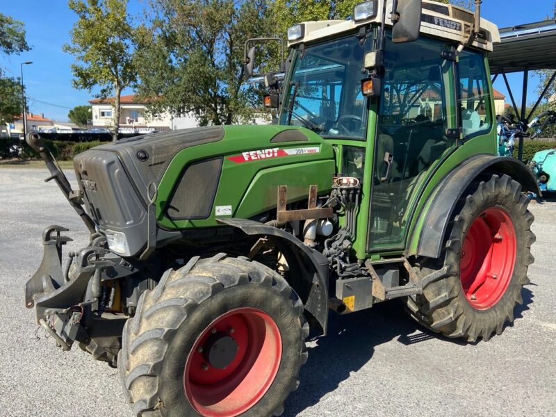 Fendt 209F Vario TMS TUZ + WOM