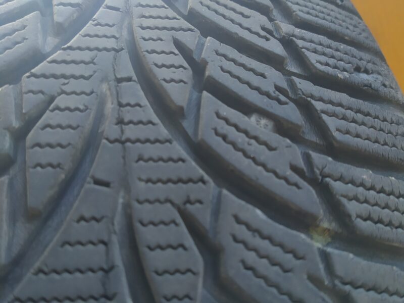 opony zimowe 195/55 R16 4 szt