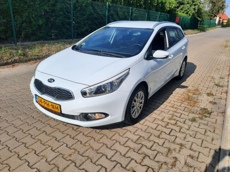 Kia Cee'd 1.4 benzyna MPI mały przebieg po opłatach