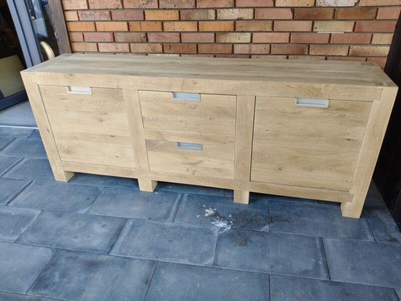 Komoda dębowa / oczyszczona / surowe drewno