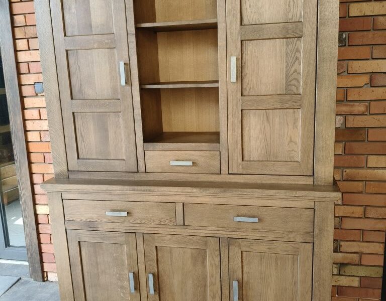 Kredens dębowy/ biblioteka