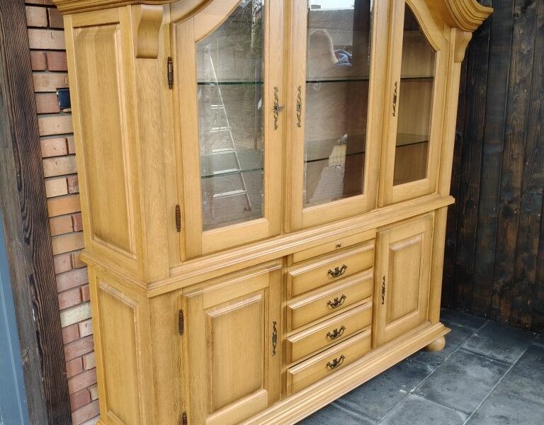 Kredens dębowy / witryna