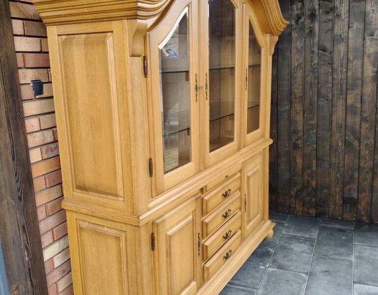 Kredens dębowy / witryna