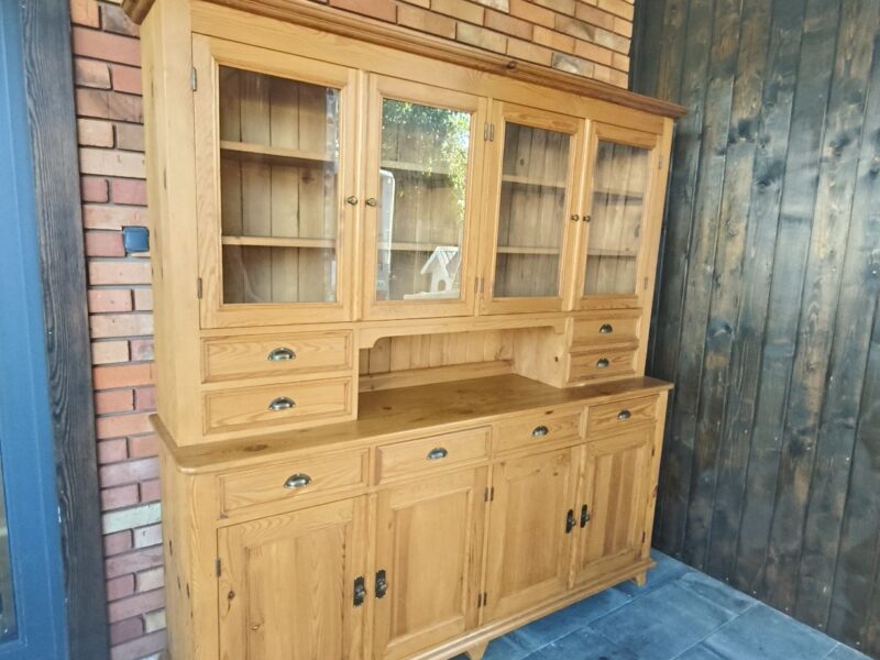 Kredens sosnowy / meble holenderskie