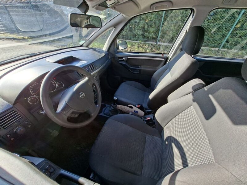 Opel Meriva 1.4 benzyna gaz na łańcuchu ważne opłaty