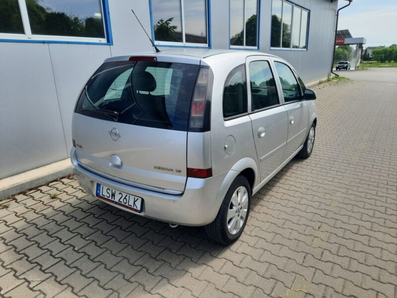Opel Meriva 1.6 benzyna po lifcie klimatyzacja ważne opłaty