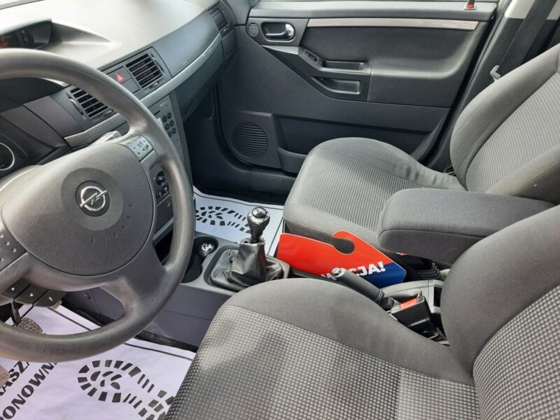 Opel Meriva 1.6 benzyna po lifcie klimatyzacja ważne opłaty