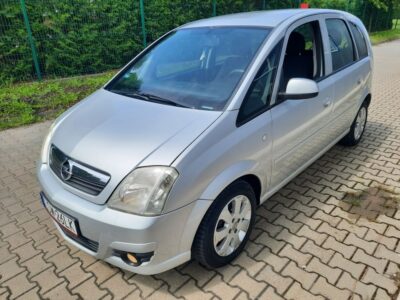 Opel Meriva 1.6 benzyna po lifcie klimatyzacja ważne opłaty