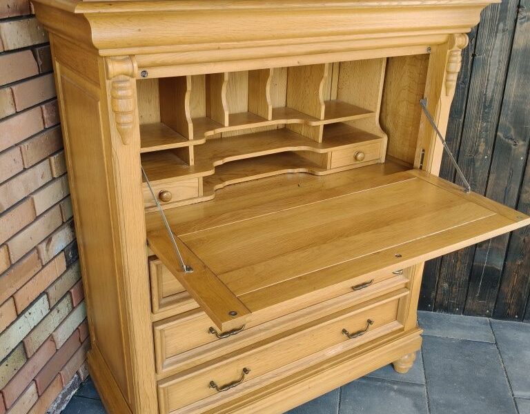 Sekretarzayk dębowy / meble holenderskie