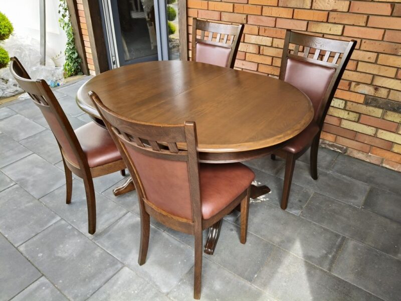 Stół dębowy / rozkładany + 4 krzesła