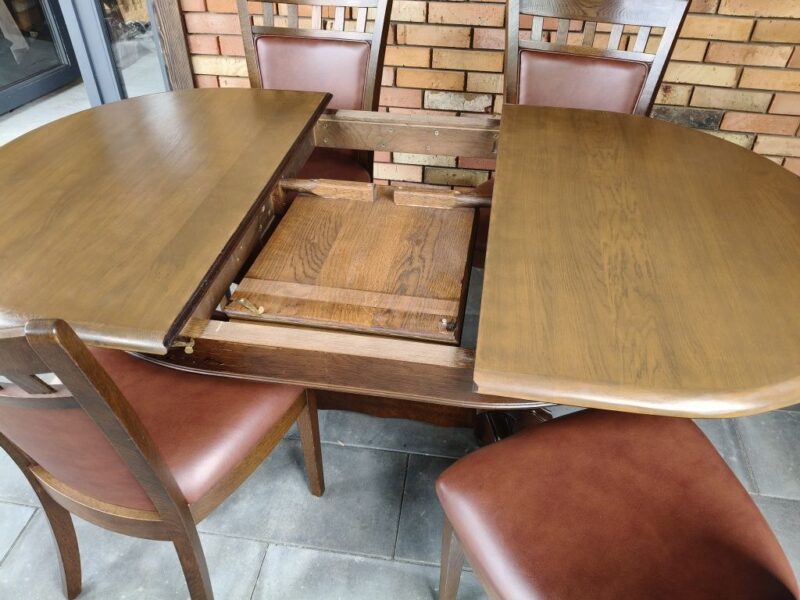 Stół dębowy / rozkładany + 4 krzesła