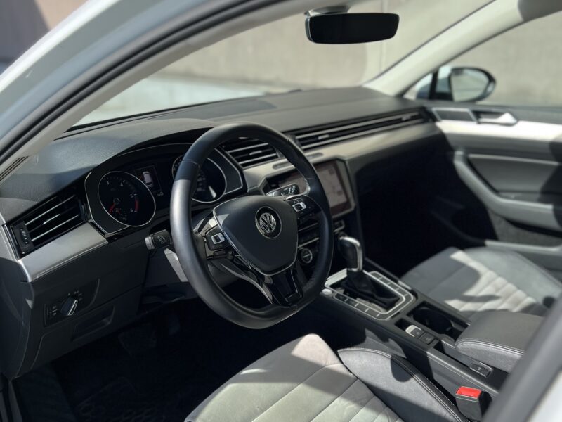 VOLKSWAGEN PASSAT B8 HIGHLINE 2019 | DSG | LED | NAVI | Salon PL | FV23% | BEZ WKŁADU