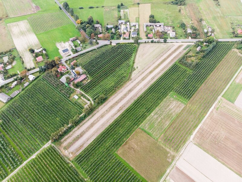 Działka budowlan o pow. 3 050 m2 w Kozłówce