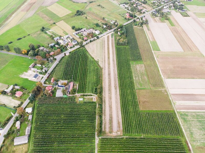 Działka budowlan o pow. 3 050 m2 w Kozłówce