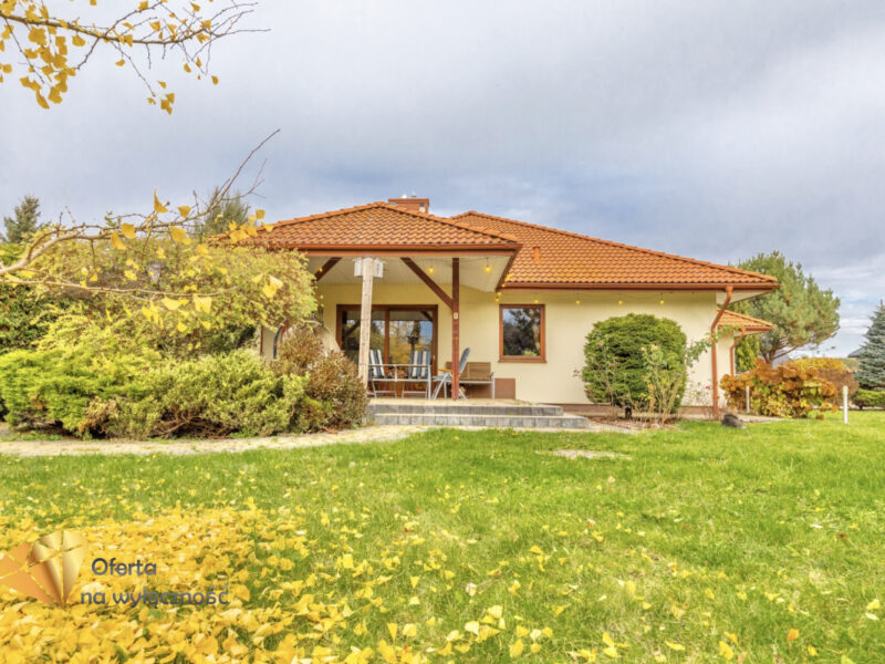 Parterowy dom 125 m2 | kominek | garaż | las