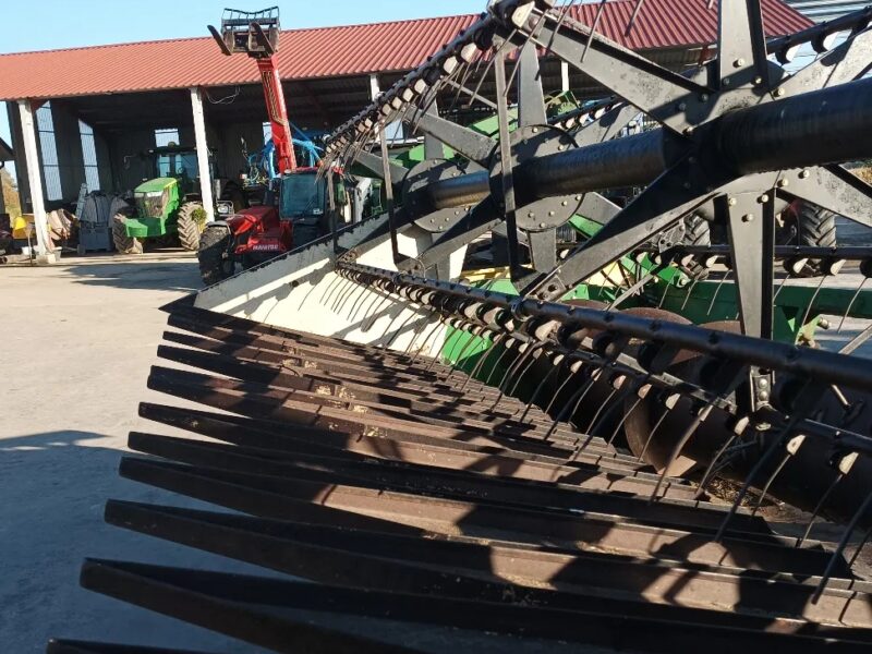 John Deere Przystawka do słonecznika 4,2m lub 4,85m