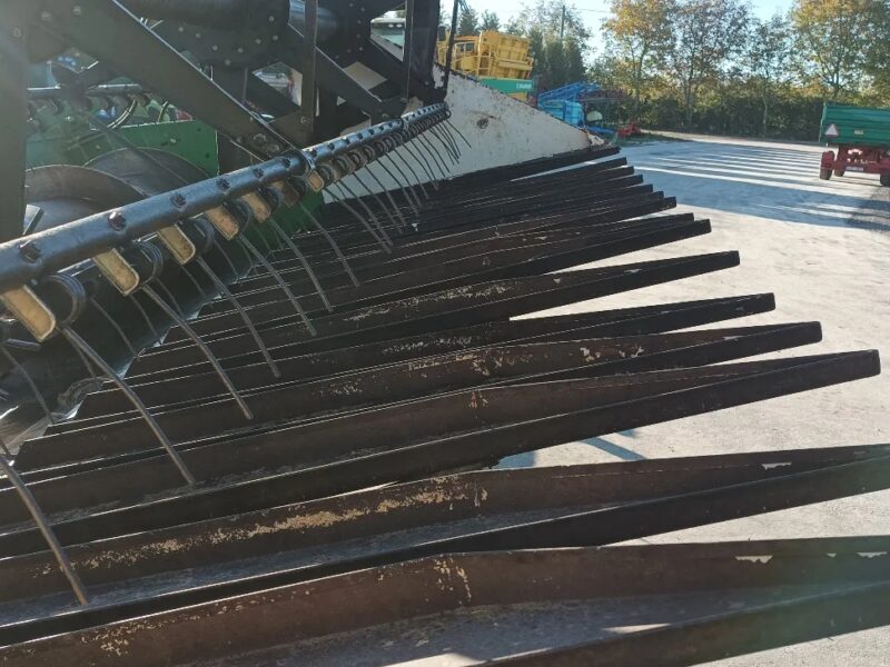 John Deere Przystawka do słonecznika 4,2m lub 4,85m