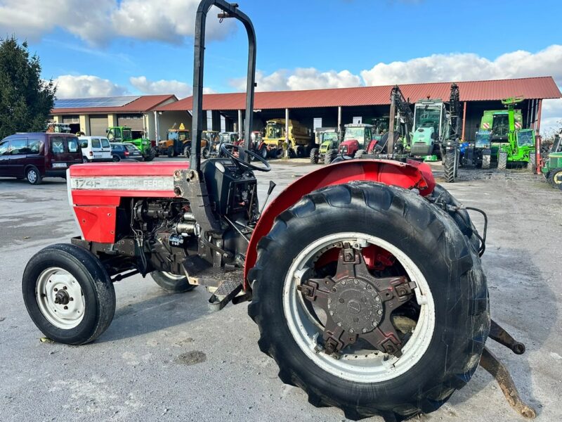 Massey Ferguson 174F