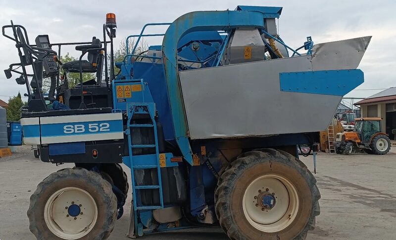 New Holland Braud SB 52