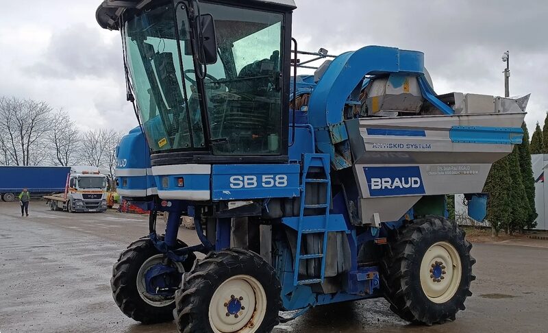 New Holland Braud SB 58
