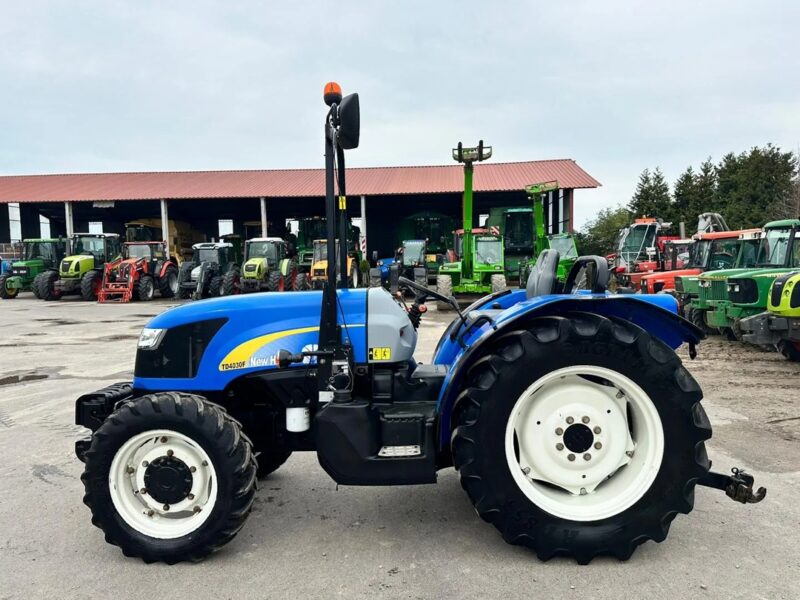 New Holland TD4030F