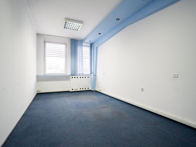Lokal biurowy na Majdanku, parking, światłowód.
