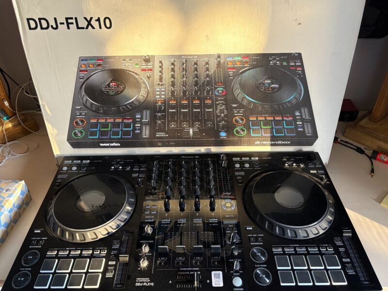 AlphaTheta XDJ-AZ, AlphaTheta OMNIS-DUO, Pioneer OPUS-QUAD, Pioneer XDJ-RX3, Pioneer XDJ-XZ, DDJ-FLX10, AlphaTheta CDJ-3000X, Pioneer CDJ-3000, Pioneer DJM-A9, AlphaTheta Euphonia, Pioneer CDJ-2000NXS2, DJM-900NXS2, Pioneer DJM-V10
