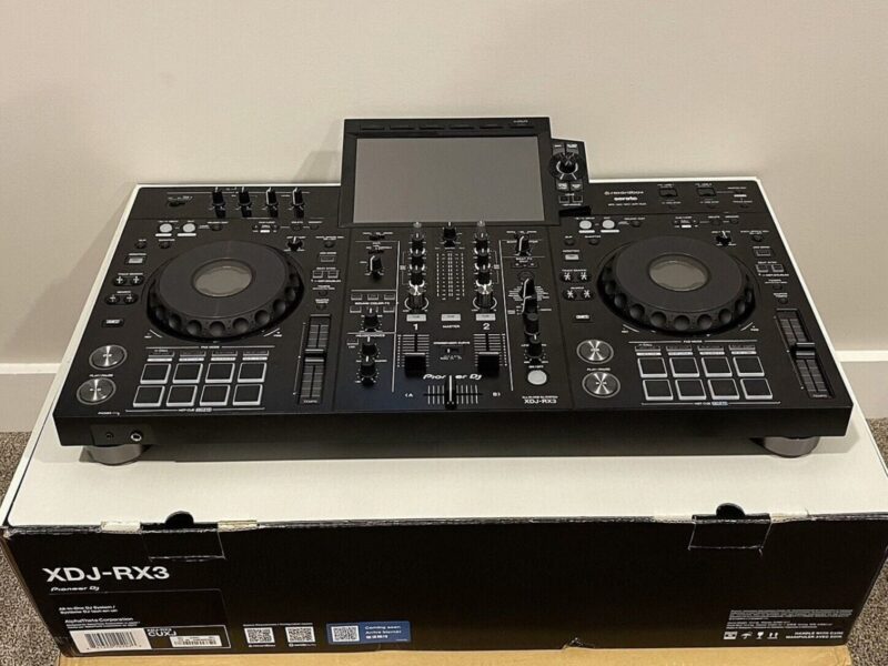 AlphaTheta XDJ-AZ, AlphaTheta OMNIS-DUO, Pioneer OPUS-QUAD, Pioneer XDJ-RX3, Pioneer XDJ-XZ, DDJ-FLX10, AlphaTheta CDJ-3000X, Pioneer CDJ-3000, Pioneer DJM-A9, AlphaTheta Euphonia, Pioneer CDJ-2000NXS2, DJM-900NXS2, Pioneer DJM-V10