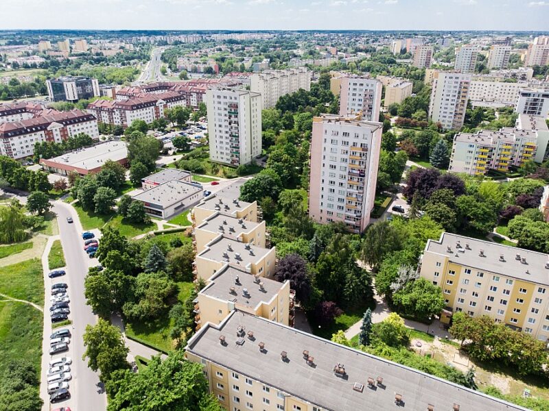 Inwestycja - budynek komercyjny: 3 lokale.