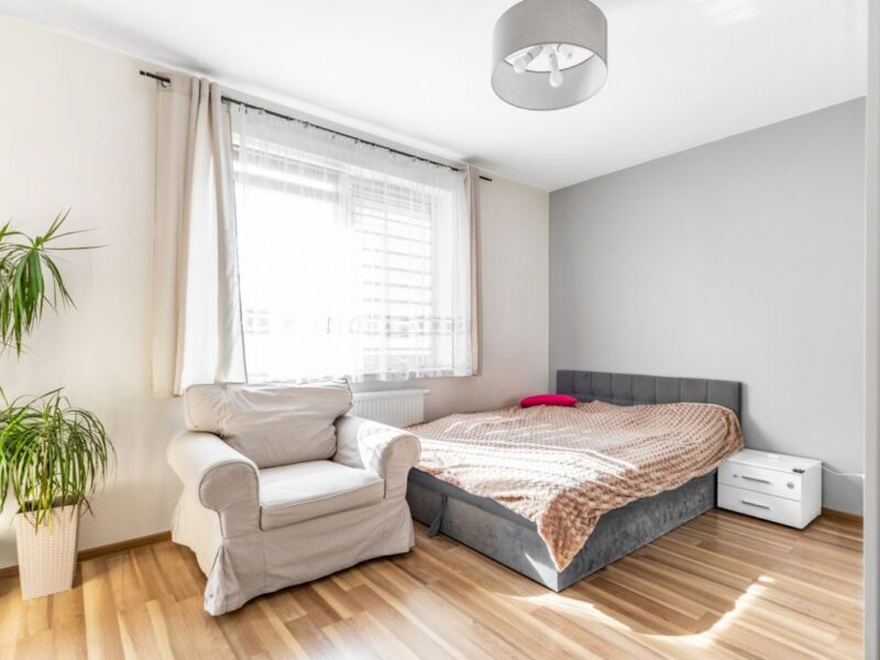 4 pokojowe mieszkanie 77 m2 ul. Kryształowa