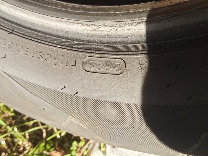 Sprzedam opony hankook 225/60 R17w idealnym stanie