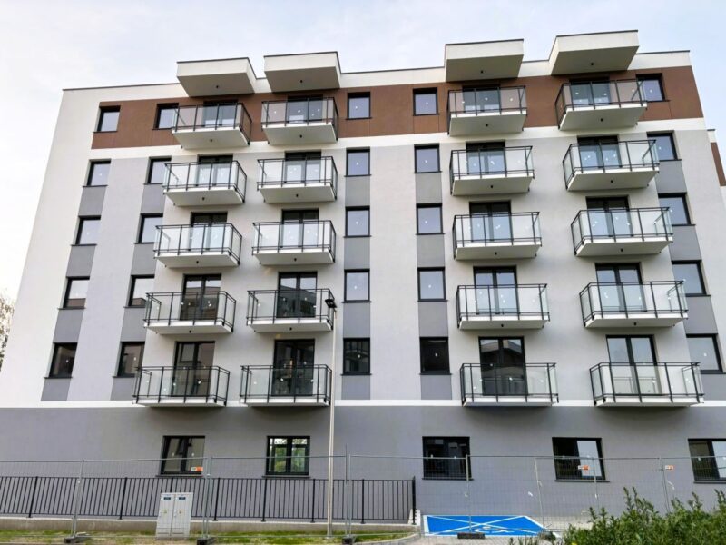 Lokal inwestycyjny o pow. 30,91 m2 na 3 p. / 5 p. okolice ul. Droga Męczenników Majdanka. Zestawienie powierzchni:Pomieszczenie dziennego pobytu z aneksem kuche -Majdanek