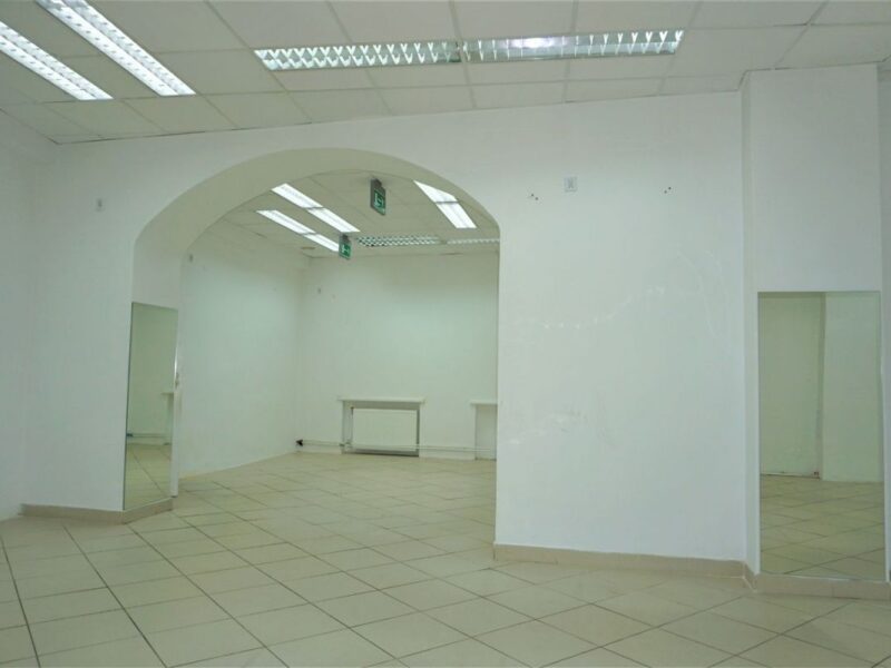 Lokal z witryną w ścisłym centrum Lublina - Lublin - ogłoszenia