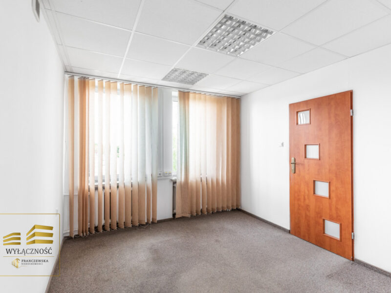 Oferta dostępna wyłącznie za pośrednictwem Franczewska Nieruchomości.Na wynajem lokale biurowe  o łącznej  powierzchni 236m2 zlokalizowane na 2 piętrze  w budyn -Lokale biurowe na wynajem