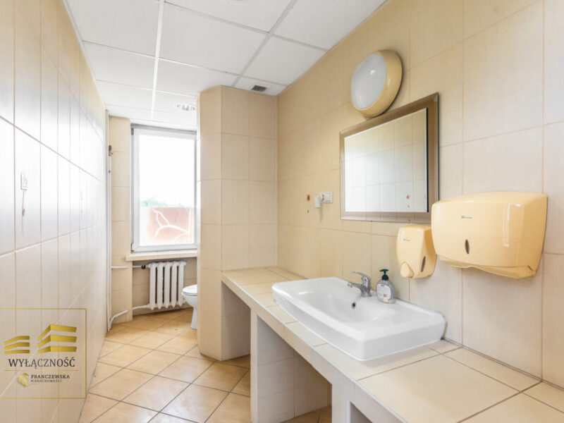 Na wynajem lokal biurowy 48 m2 na Konstantynowie - Lublin - portal ogłoszeniowy