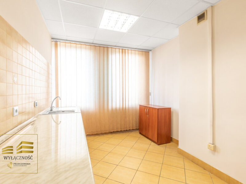 Na wynajem lokal biurowy 48 m2 na Konstantynowie