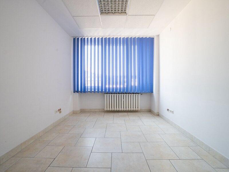 Biuro 12 m2. Opłaty w cenie.