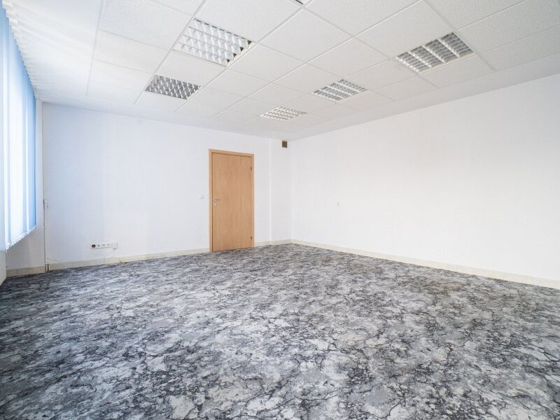 Biuro 31 m2. Opłaty w cenie.
