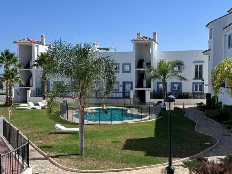 Apartament na parterze, Benahavís