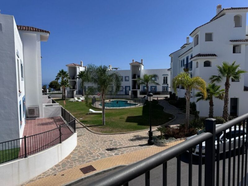 Apartament na parterze, Benahavís