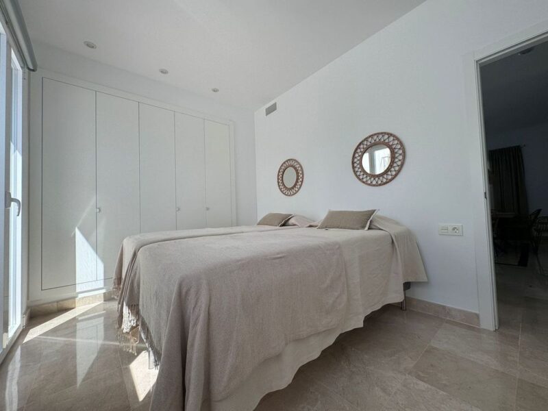 Apartament na parterze, Benahavís