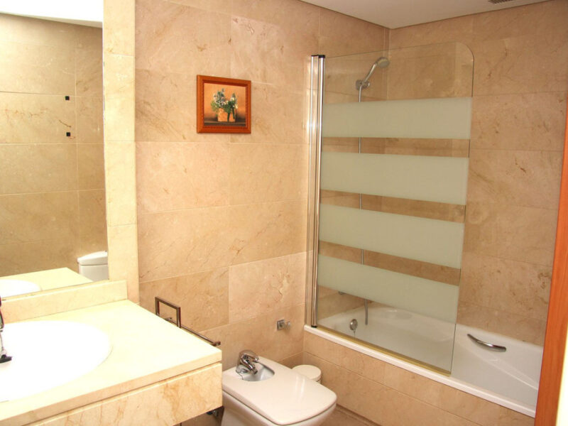 Apartament na sprzedaż,3 sypialnie,Nueva Andalucía