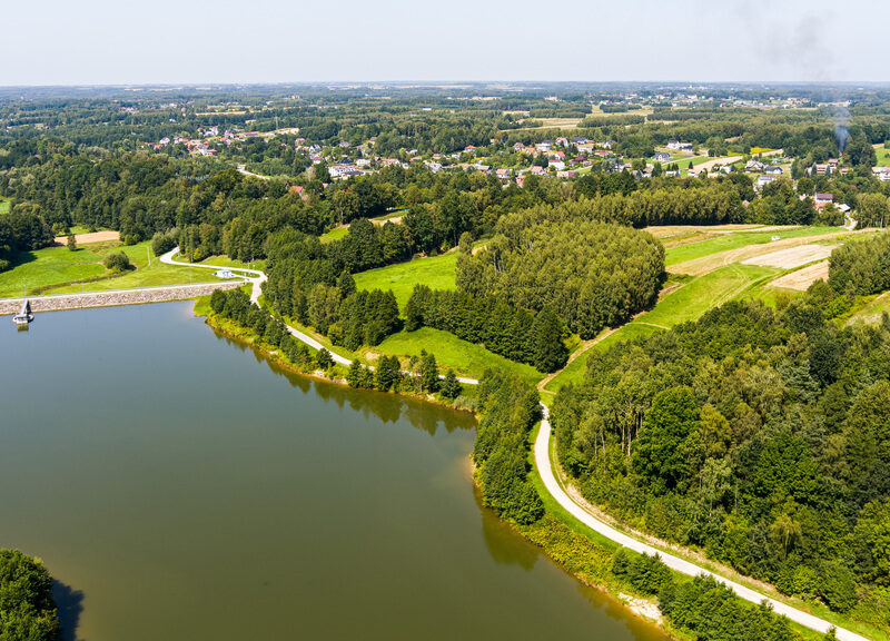 Działka nad zalewem w Skrzyszowie